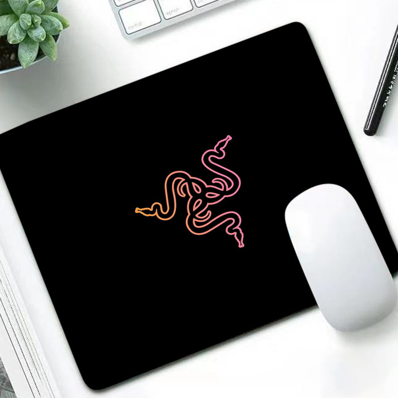 Razer Luxury Mouse Pad Anime G - огляд і ціна Gaming Console Portable Pc